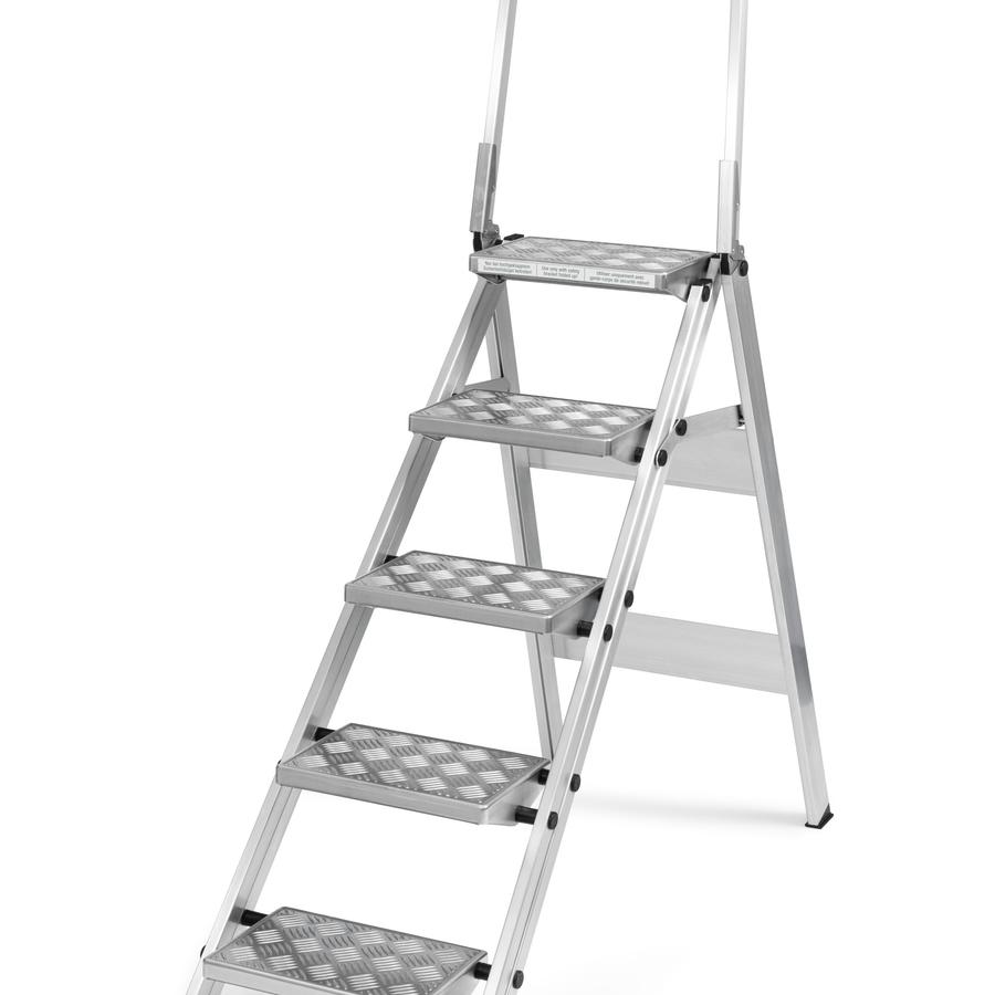 Jumbo aluminium trapladder 5 tr. in traanplaat en beugel